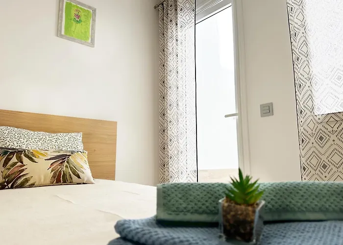 公寓 New Two Bedroom Apartment, Big Terrace & Sea View, *